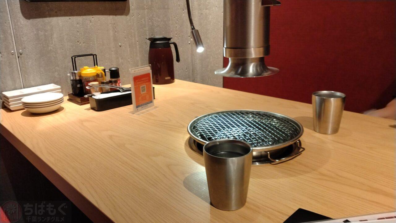 ららぽーとTOKYO-BAY　焼肉利休の内観